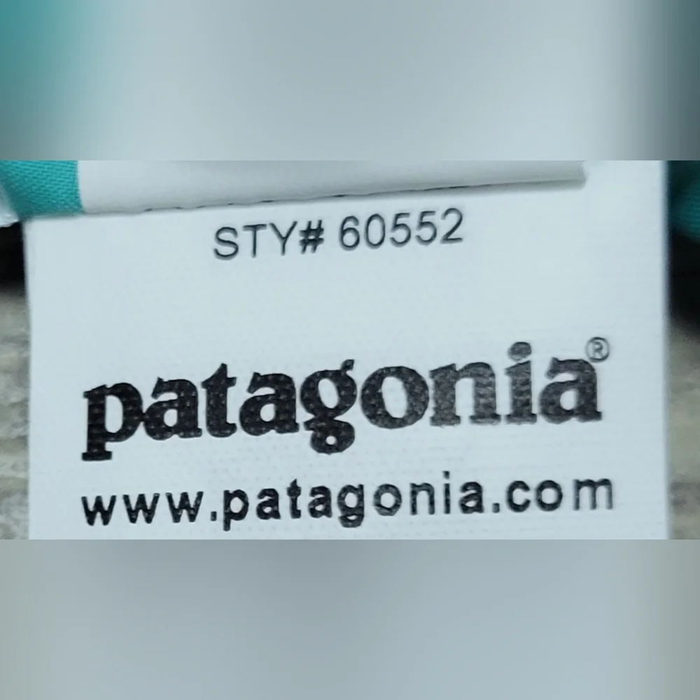 Patagonia Baby Mittens 0-3M Brand New